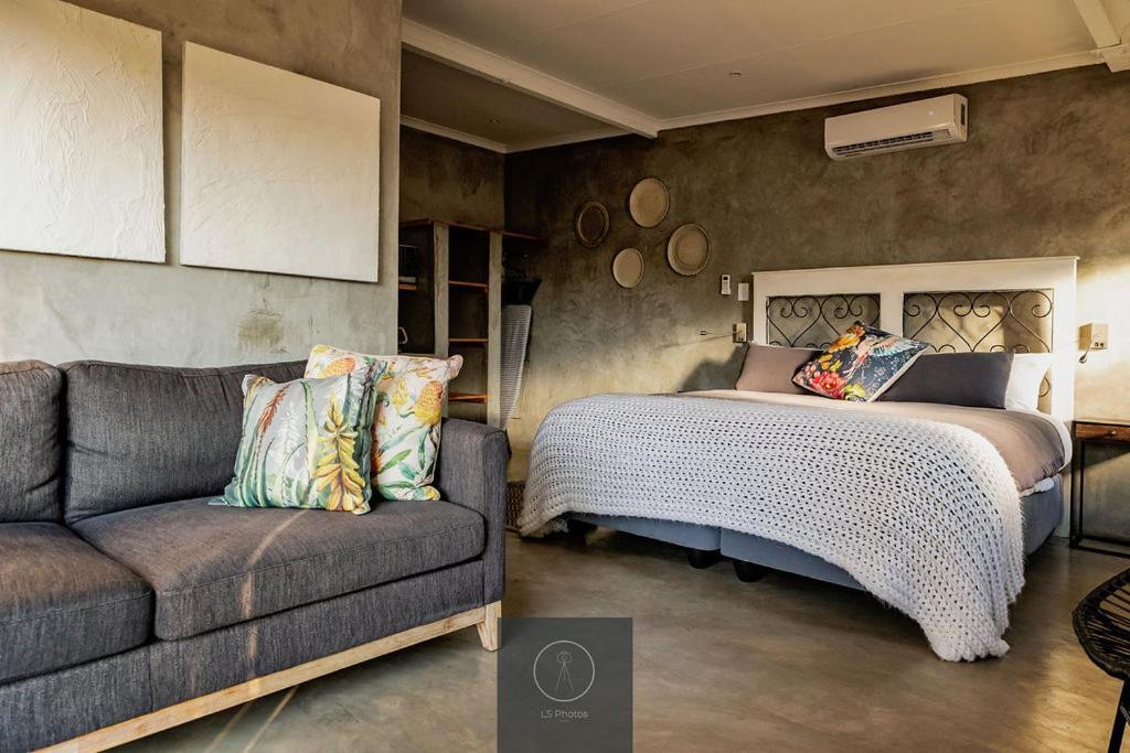 Guest Room At Joubert Piet Retief Exteriör bild